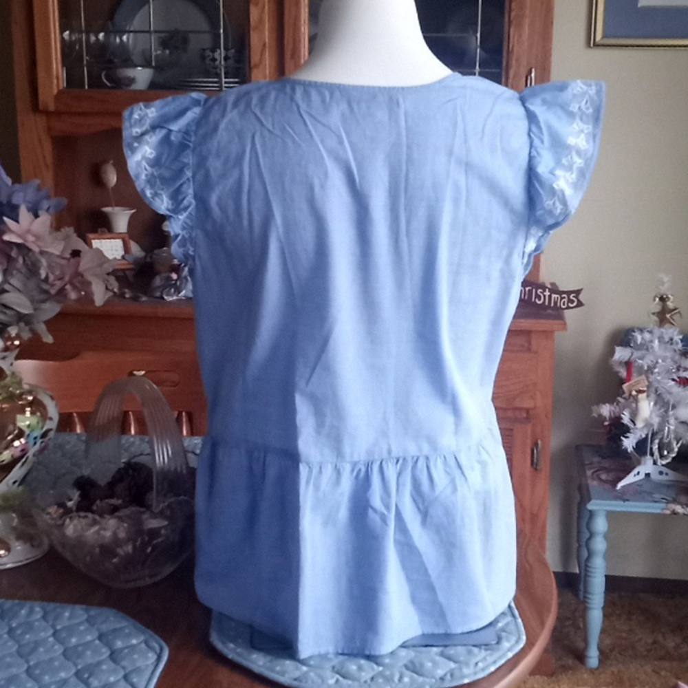 LOFT Ruffle Top - Picture 6 of 7